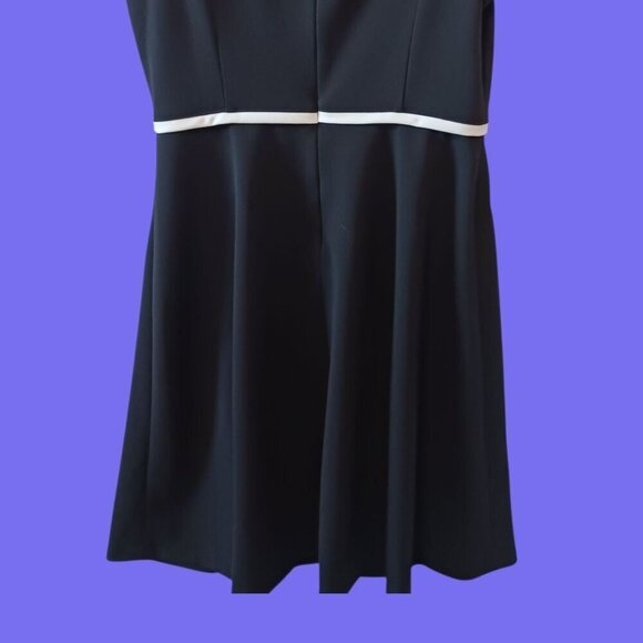 Tommy Hilfiger Scuba Crepe Bow Tie Fit & Flare Dress Blk & wht Size 10 - Picture 5 of 11